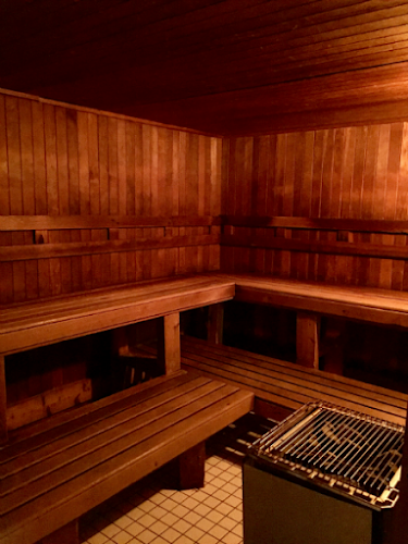 AF1QipM4IDEopt_d0xMdQs2ALhrVSYgcB-h9OiQuA6TS=w800-h500-k-no