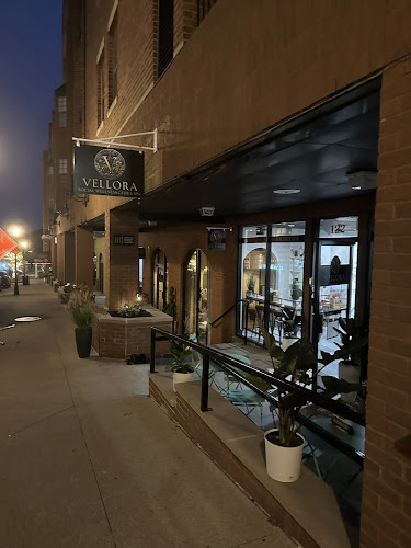 AF1QipM6j_ueD_ikU099grNZ32zSQMN1Ps3tXOmm551P=w800-h500-k-no