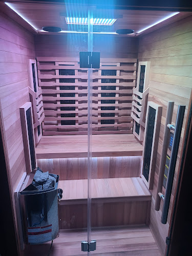 AF1QipMGN4W4xhMxGuIBn0cvMJ4qYXIGsVIB-c6RQ0p_=w800-h500-k-no