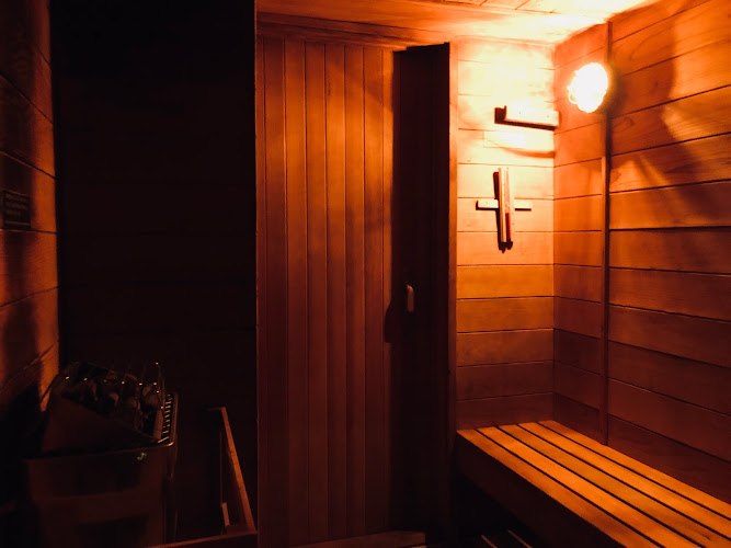 AF1QipMbzzXlKsQiCyd1DJmkB1iami_4YGKEyc6WWBQ=w800-h500-k-no