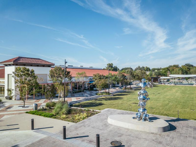 AF1QipMfiwr5VsrMR_phk0Fu-H-orq3-u9wXaBWTNV9Y=w800-h500-k-no