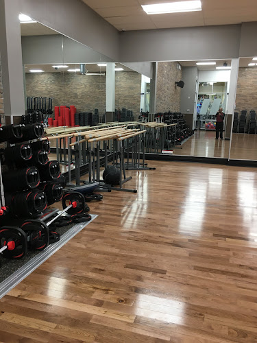 AF1QipNX1Of6-KGSXgHoqiVnN0tHTRR3bT2eVrvR4KSb=w800-h500-k-no