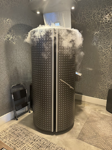 AF1QipNsv_0GIpXtJWMVtHRvFYD1DoRCK-nRHYcK-8DY=w800-h500-k-no