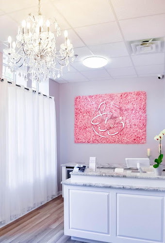 AF1QipO7ADC89Q--WGVHGxoPxWPj-SRLOSBHwNICUQus=w800-h500-k-no