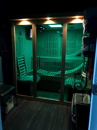 AF1QipOHD6A_gQUQ5Xyrv6F5jJJlk_6hHjsFezV4dNtw=w800-h500-k-no