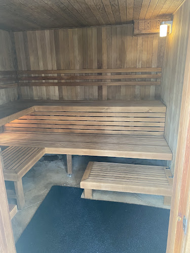 AF1QipOM-dIYBQbKuztbgeq9dngUbzd-bqkCukEfchYx=w800-h500-k-no