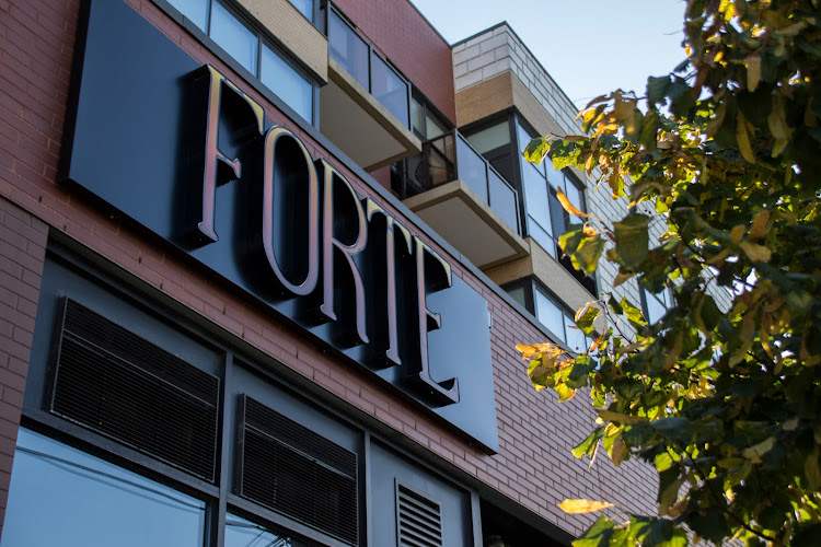 AF1QipOWV3J0IhShaZ4xVP2_4NVy1bhLZXzBhq2ZfnMx=w800-h500-k-no