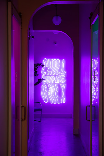 AF1QipOwXUJqQw4UhVZUkJn2JPNEJhSwmpNbCaJ-kWIj=w800-h500-k-no