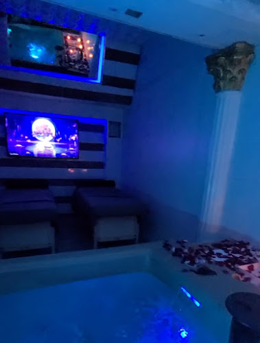 AF1QipPDk1-AIf8pLwnhHwYplWFki1uEzKEk2arHVQJM=w800-h500-k-no