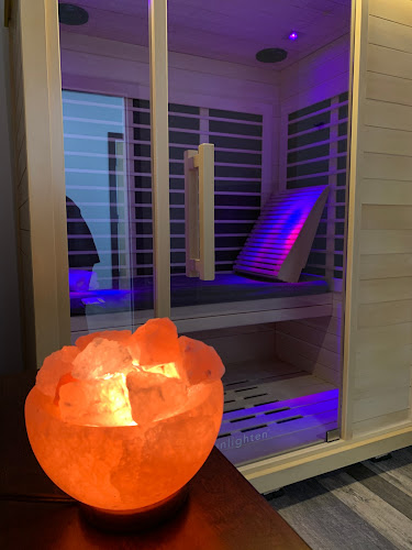 AF1QipPf-UqZC_E8Q8ihyddRiwfc0-R39jIWFn7ESgEz=w800-h500-k-no