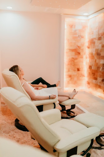 AF1QipPpsrpeZCWL137b7Rchm3qA-ALVNYtZKdtBmPXw=w800-h500-k-no